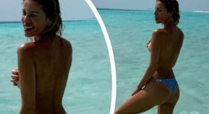 4204649_1003_alessia_marcuzzi_topless_maldive_instagram